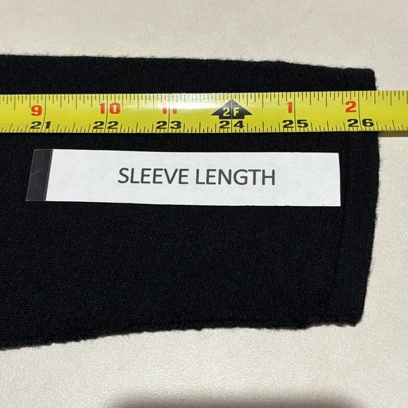 John Varvatos Men’s Knit Merino Wool Sweater Sz L Black V-Neck Preppy Pullover - Picture 6 of 8